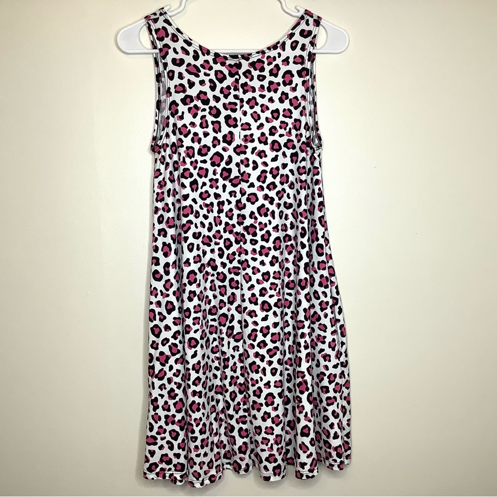 < NEW Pink Cheetah Print Dress Medium > - Picture 2 of 2